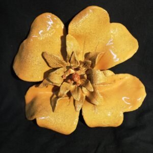 Flor amarela de parede